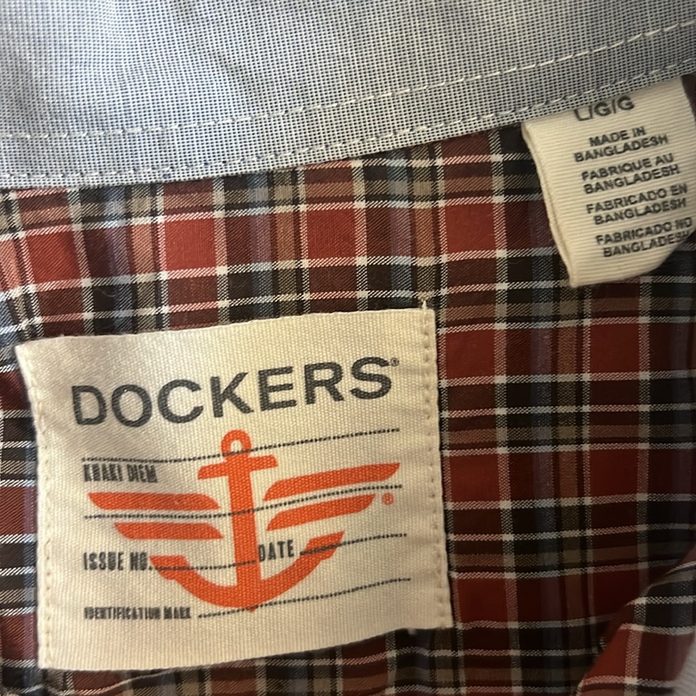 Men’s Docker Brand Dress Shirt (LG)